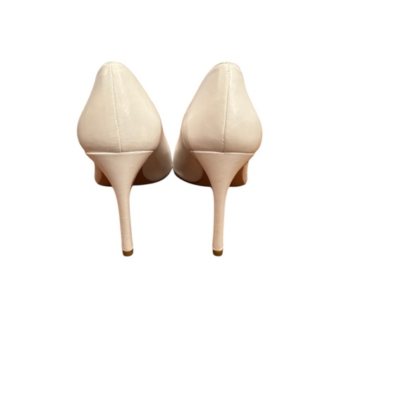 STUART WEITZMAN- White pointed toe pump - Picture 3 of 4